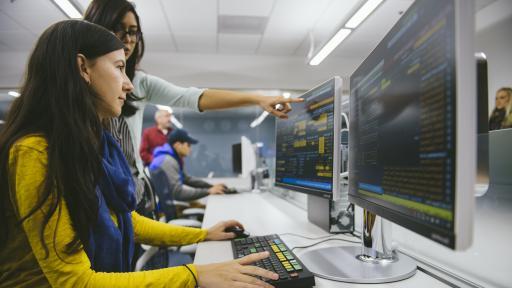 Student studying in bloomberg lab
